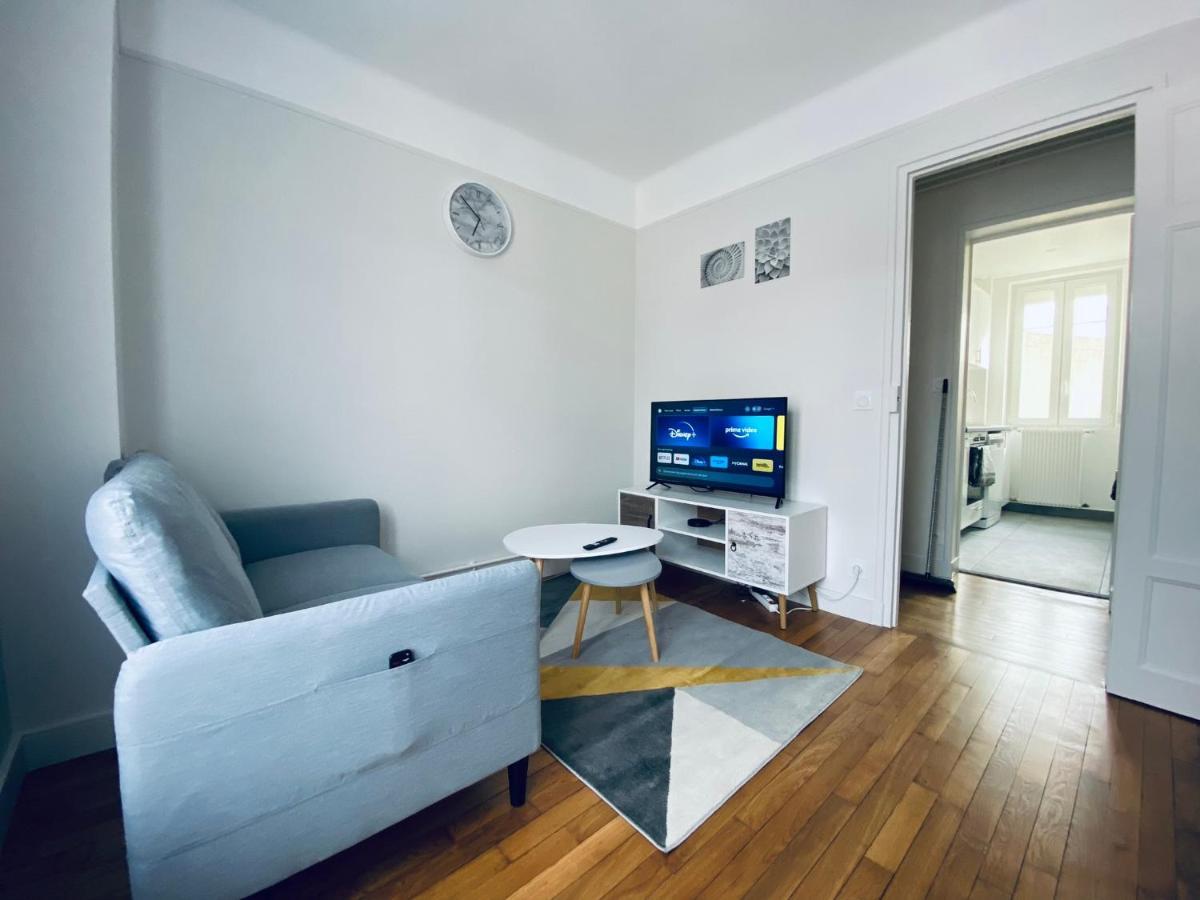 Cozy Appart' 2 Centre Ville Proche Gare Massy - Cozy Houses المظهر الخارجي الصورة